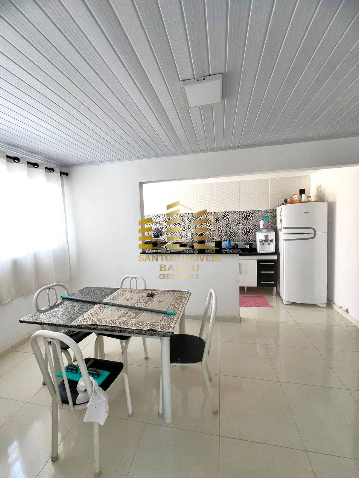 Casa, 2 quartos, 160 m² - Foto 1