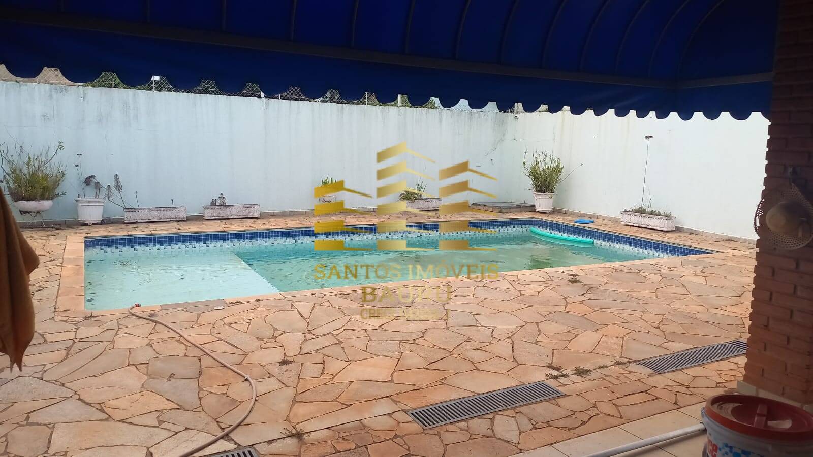 Casa, 3 quartos, 211 m² - Foto 2