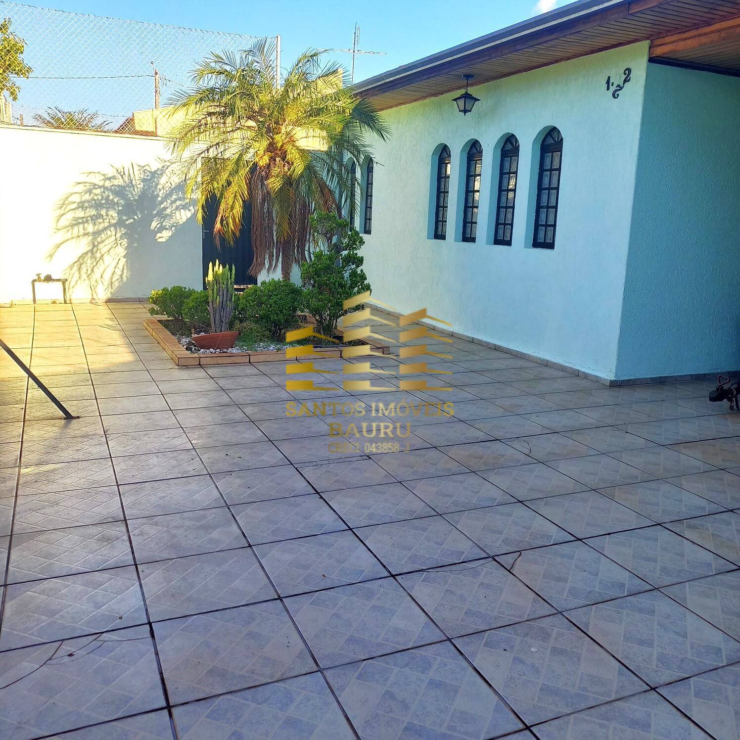 Casa, 3 quartos, 211 m² - Foto 1