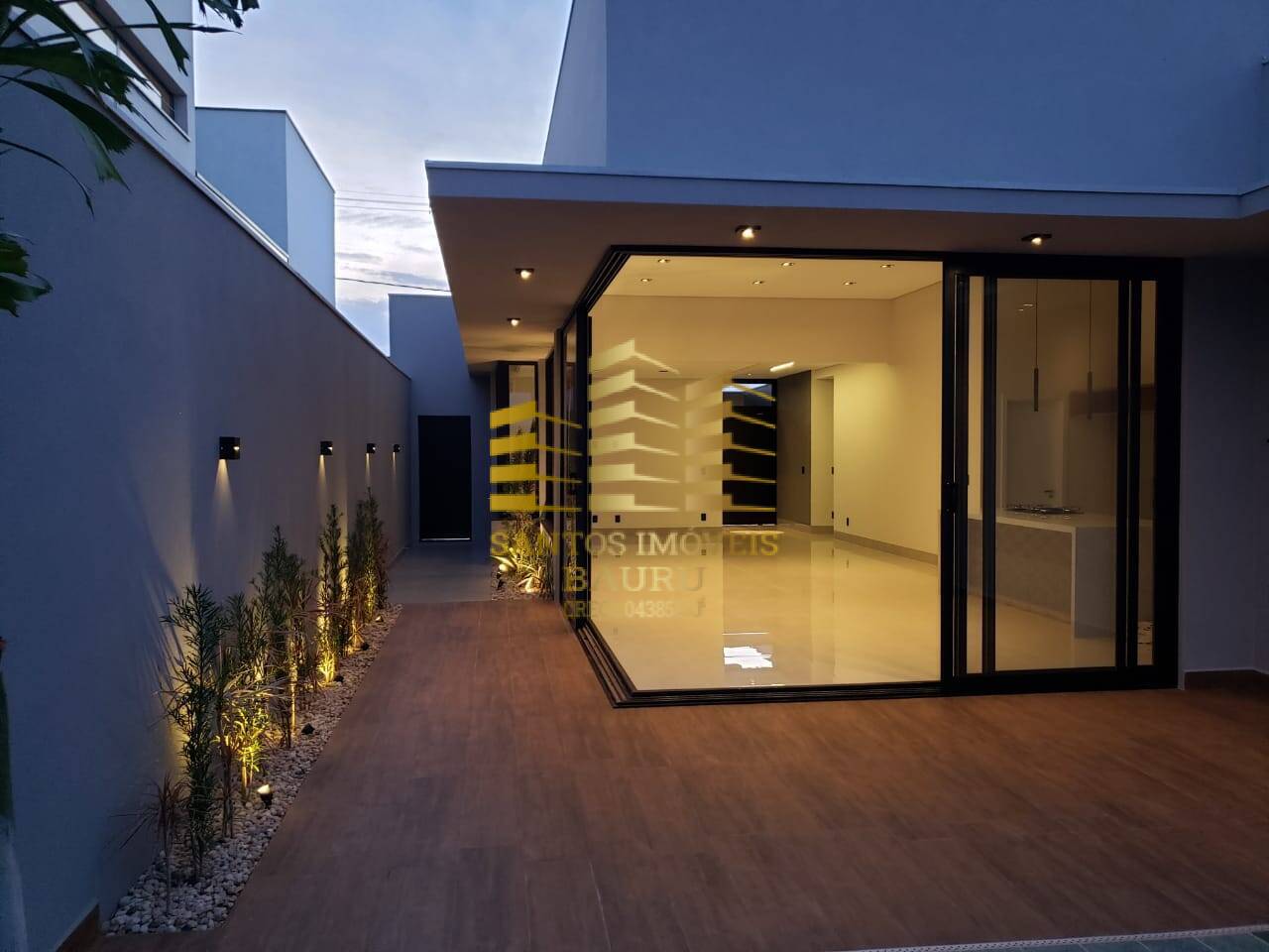 Casa de Condomínio à venda com 3 quartos, 253m² - Foto 5
