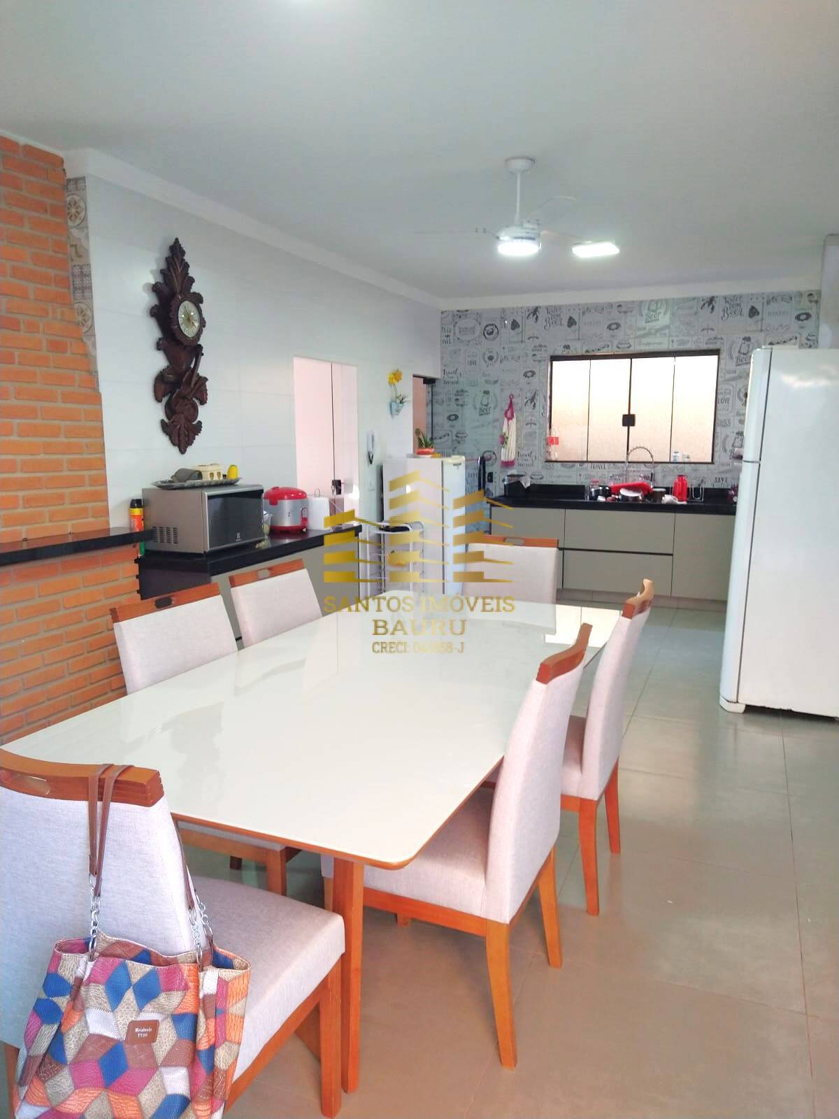 Casa, 3 quartos, 143 m² - Foto 1