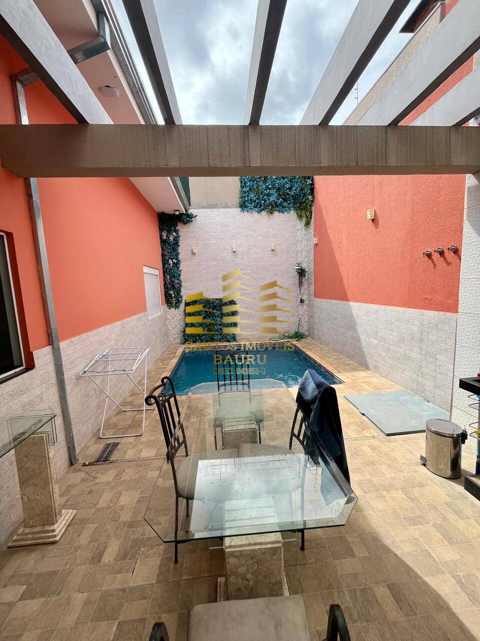 Casa, 3 quartos, 105 m² - Foto 2