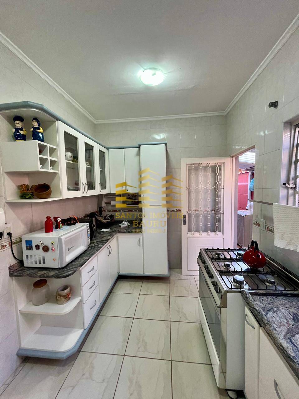 Casa à venda com 3 quartos, 440m² - Foto 4