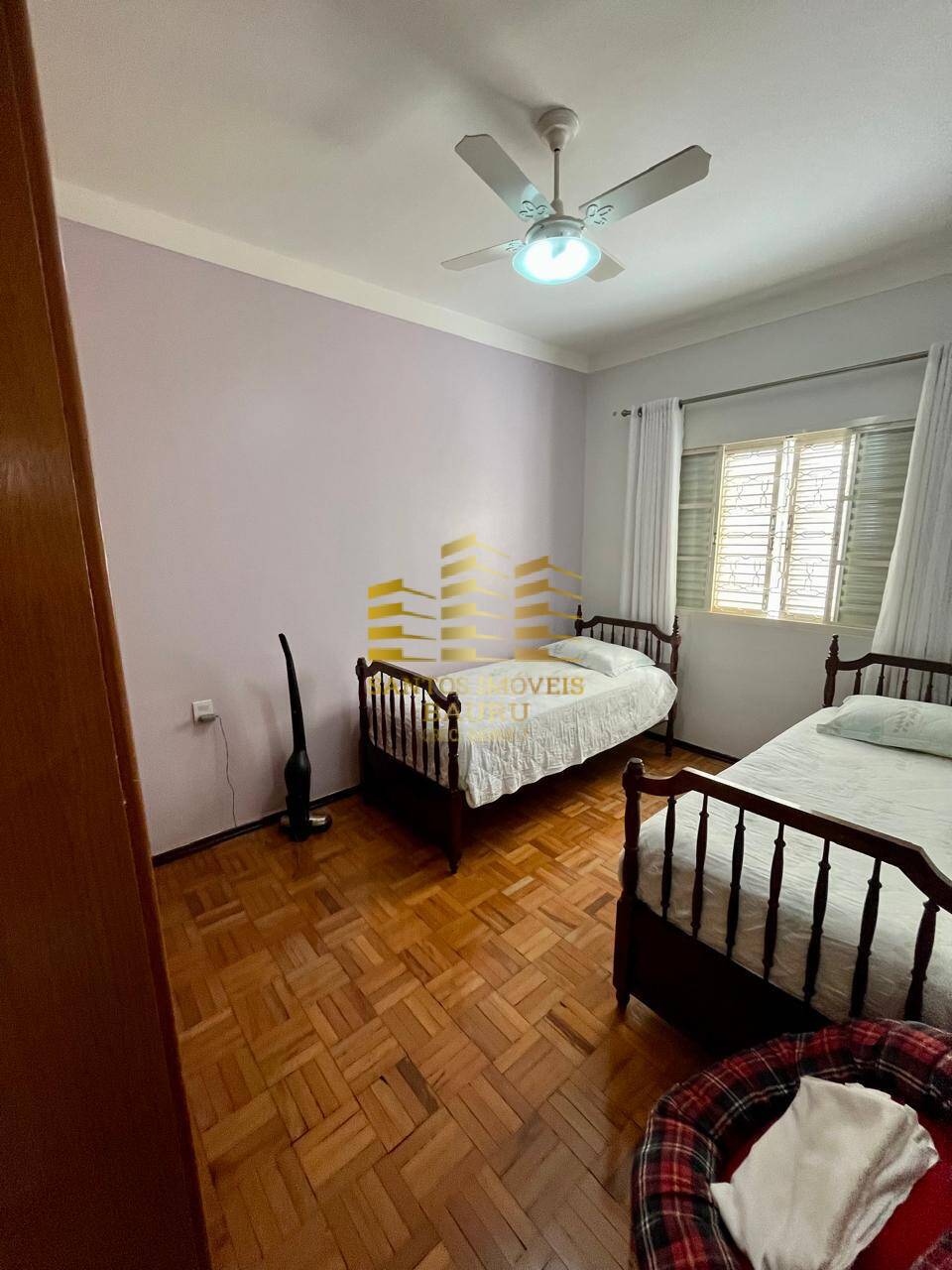 Casa à venda com 3 quartos, 440m² - Foto 14