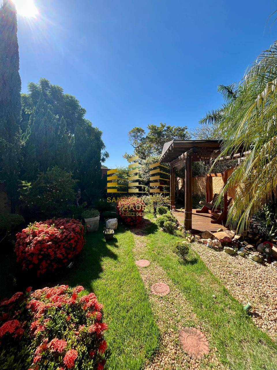 Casa à venda com 3 quartos, 440m² - Foto 27
