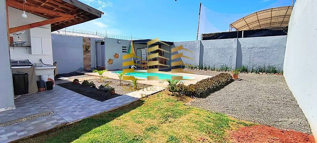 Casa à venda com 3 quartos, 120m² - Foto 2