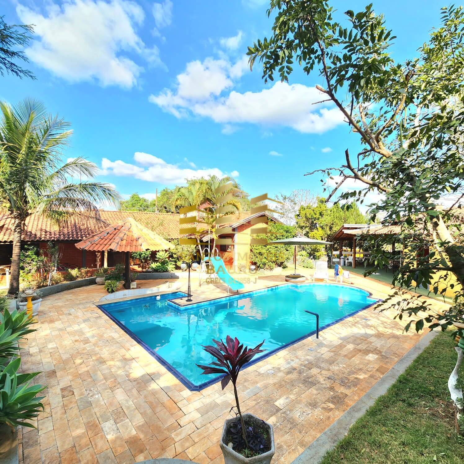 Casa, 6 quartos, 350 m² - Foto 1