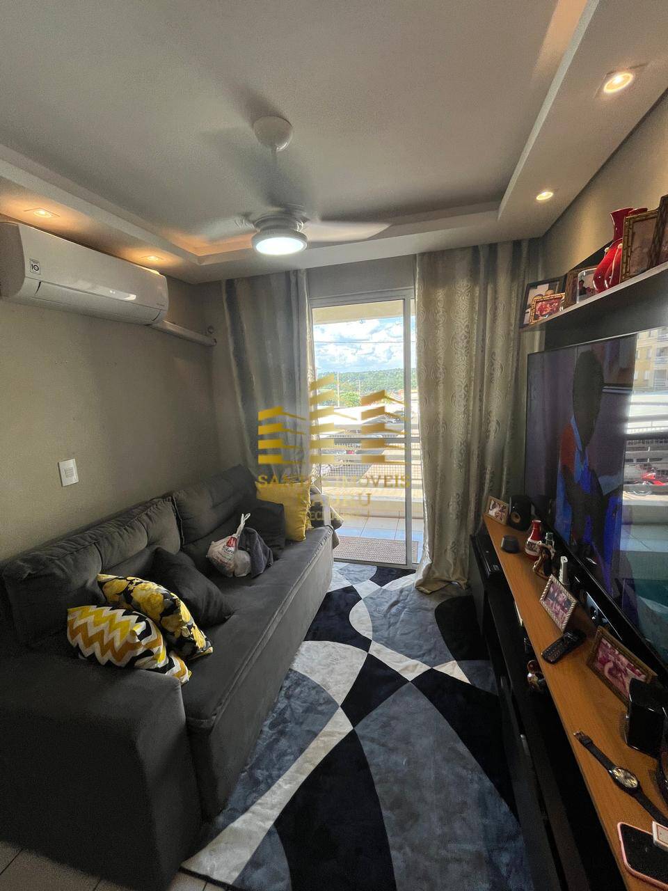 Apartamento à venda com 2 quartos, 50m² - Foto 2
