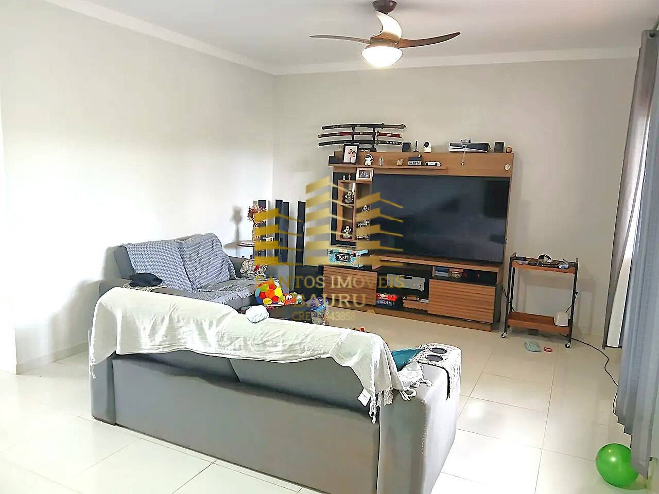 Casa à venda com 2 quartos, 157m² - Foto 4