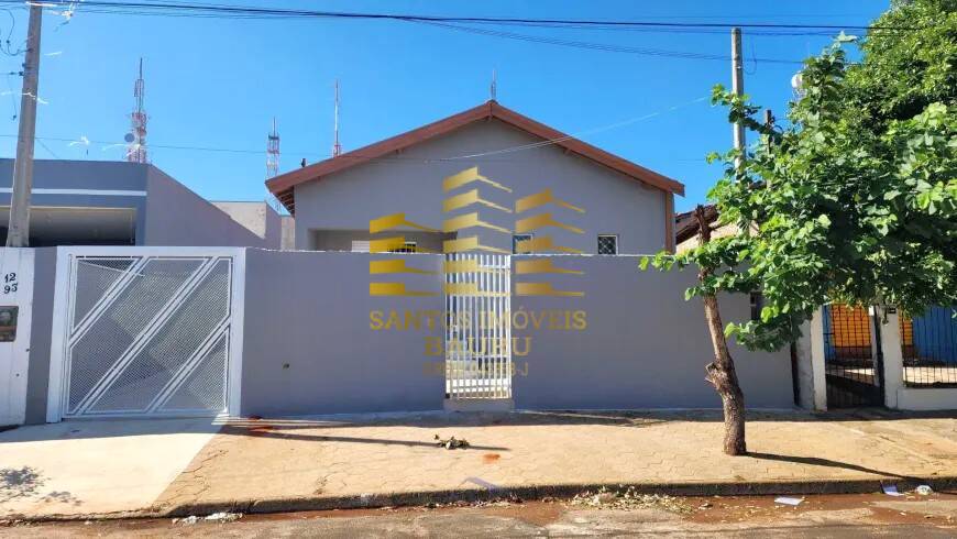 Casa à venda com 2 quartos, 100m² - Foto 1