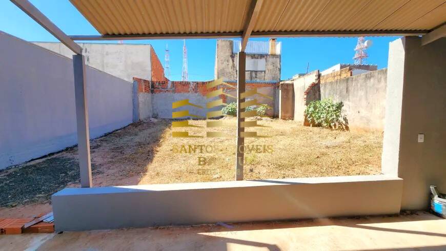 Casa à venda com 2 quartos, 100m² - Foto 14