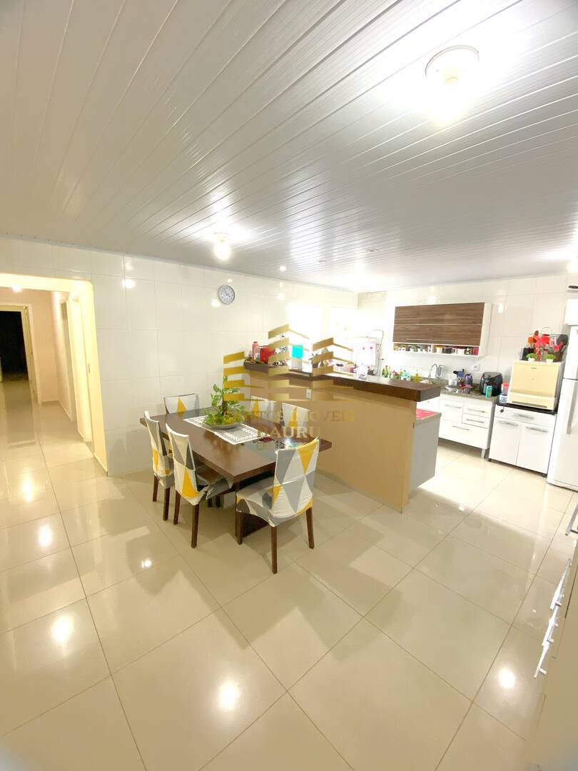 Casa, 3 quartos, 130 m² - Foto 2