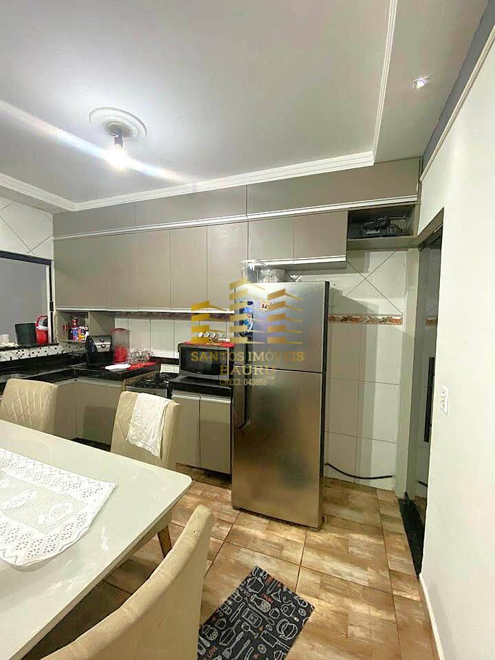 Casa à venda com 2 quartos, 70m² - Foto 2