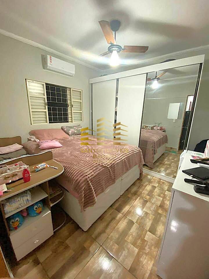 Casa à venda com 2 quartos, 70m² - Foto 10