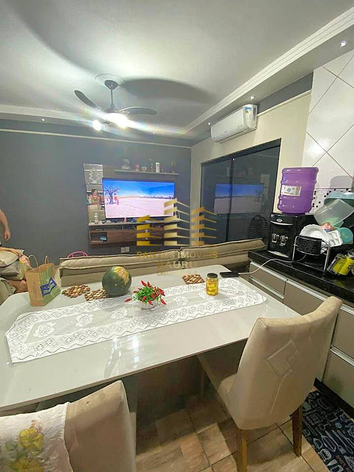 Casa à venda com 2 quartos, 70m² - Foto 4