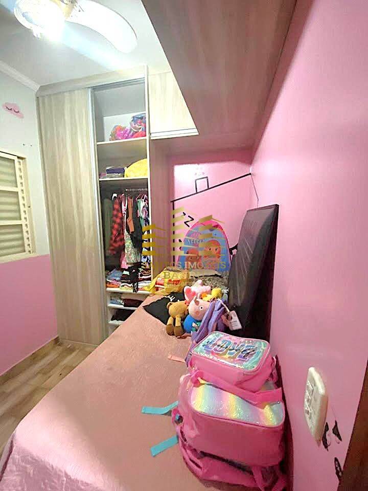 Casa à venda com 2 quartos, 70m² - Foto 8