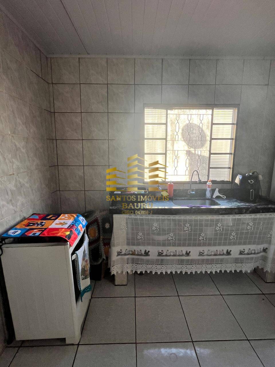 Casa à venda com 2 quartos, 70m² - Foto 6
