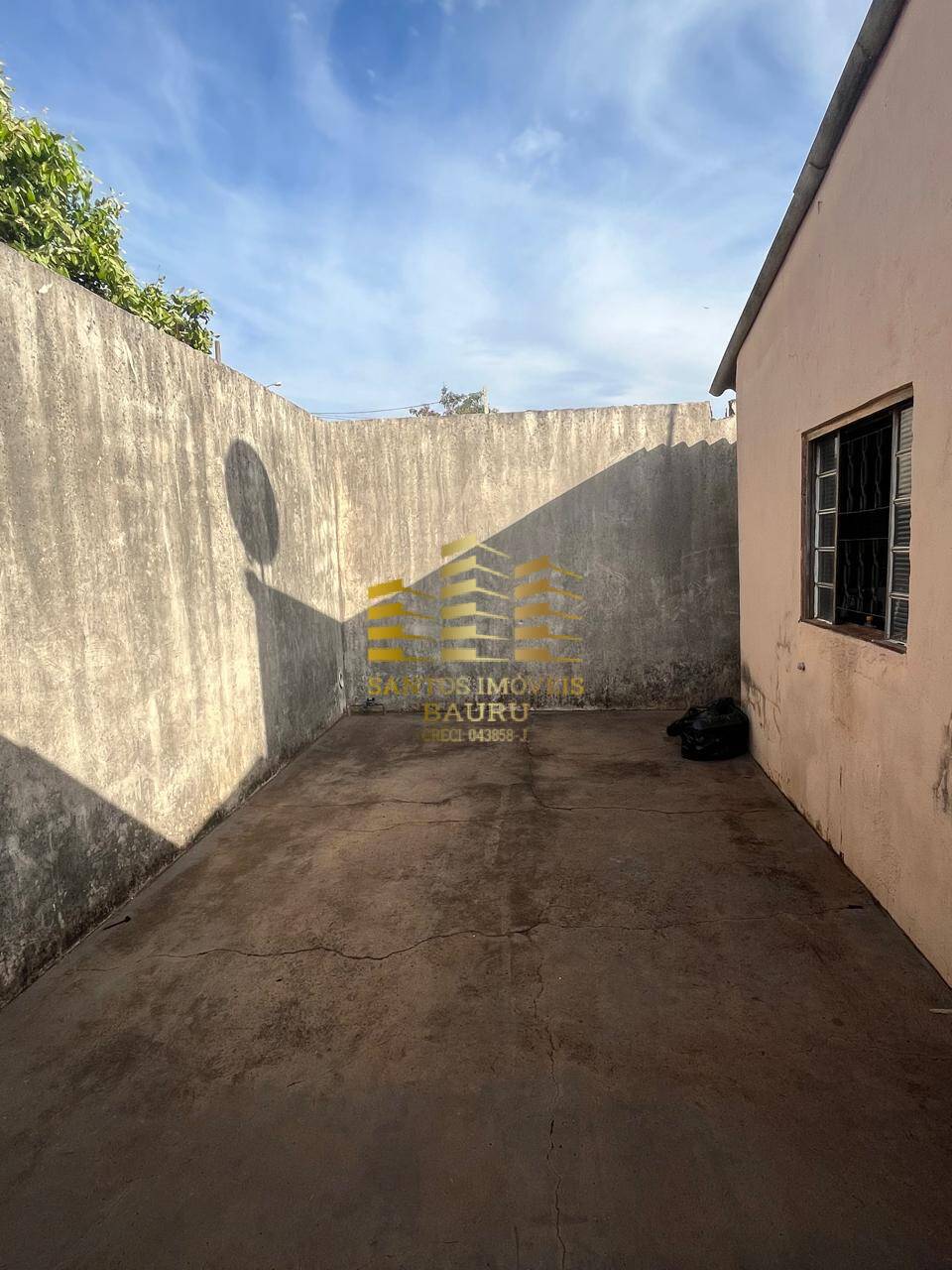 Casa à venda com 2 quartos, 70m² - Foto 11